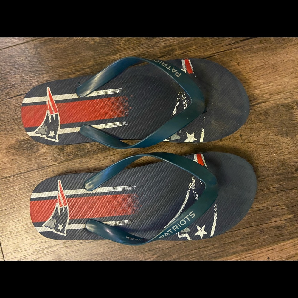 Patriots flip flops
